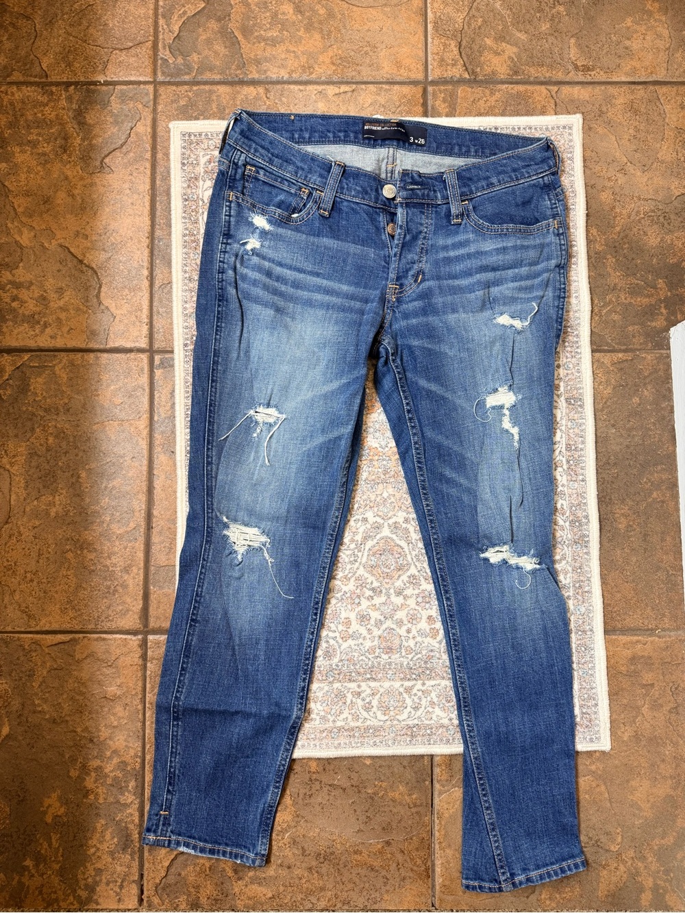 Hollister Distressed Medium Blue ankle jeans